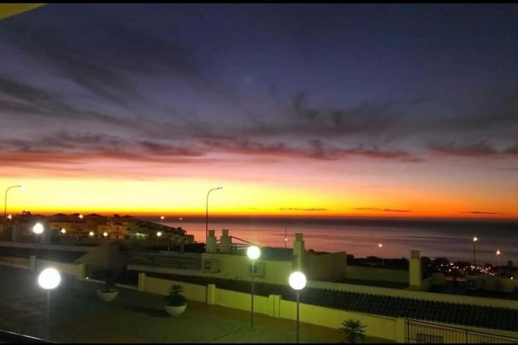 Apartamento 2 Habitaciones En Benalmádena Eksteriør billede